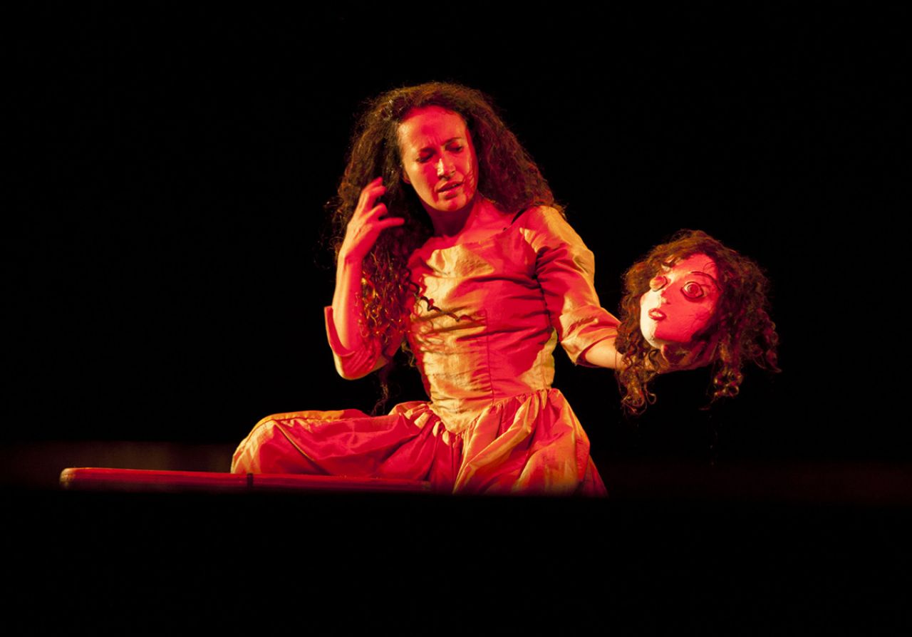 La Mujer que perdió la cabeza -Teatro en La FUGA