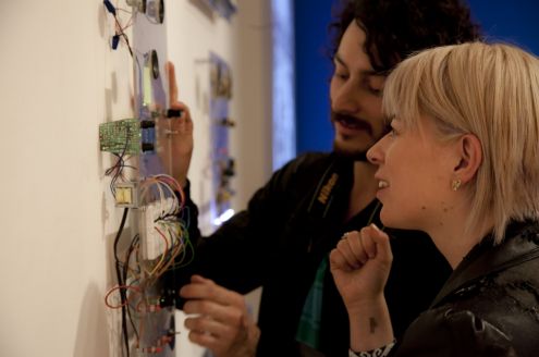 Academia de Artes y Oficios Electrónicos