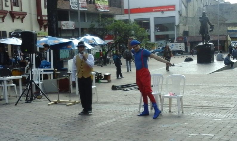 Imágenes de las acciones de la FUGA en la Cra. 7